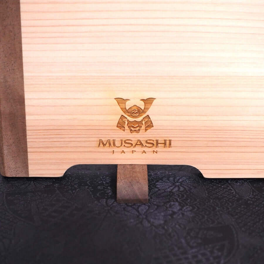 Musashi Cutting Board Hinoki with Stand 33×23×1.5cm